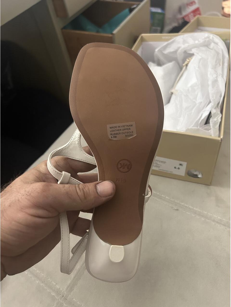 Michael Michael Khors White Leather Tasha T Strap Kitten Heel Sandals In Us 6.5 — image 6 of 8